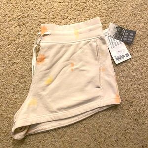 NWT Lululemon Inner Glow HR Shorts 3” wash